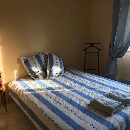 Gite Les Colibris Avec Spa - 6 Personnes Vakantiehuis Saint-Gervazy